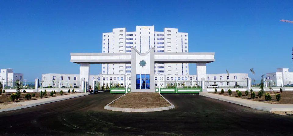 12-Storey Resort Complex & 16 Cottages