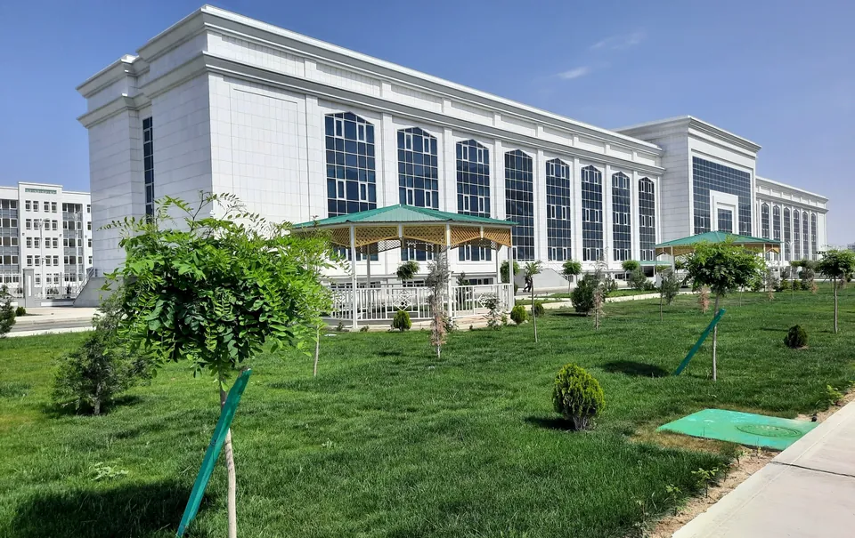 Regional Justice Department Building