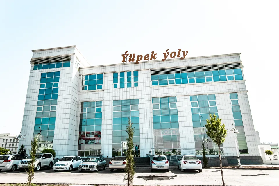 G.Kuliyev Street Office & Commercial Complex